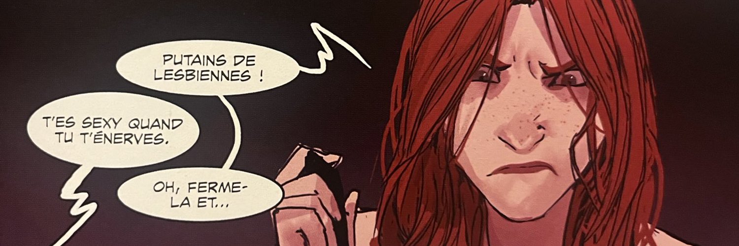 Extrait d'une case de Sunstone avec le personnage de Cassie en train de dire "Putain de lesbiennes" et un autre personnage qui lui répond en hors champ "T'es sexy quand tu t'énerves.", et elle qui commence à dire "Oh, ferme-la et..."